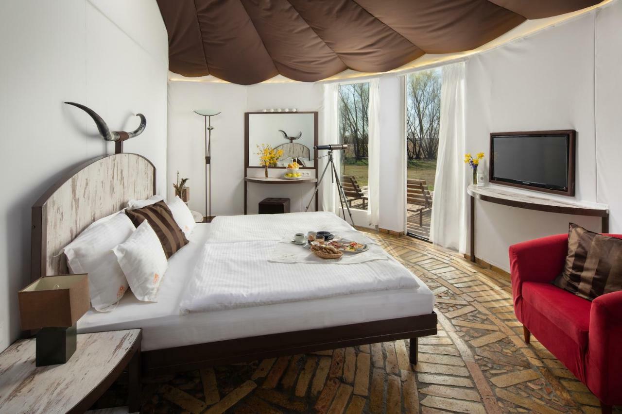 Homoki Lodge Bed & Beyond Glamping (Adults Only) Ruzsa Buitenkant foto