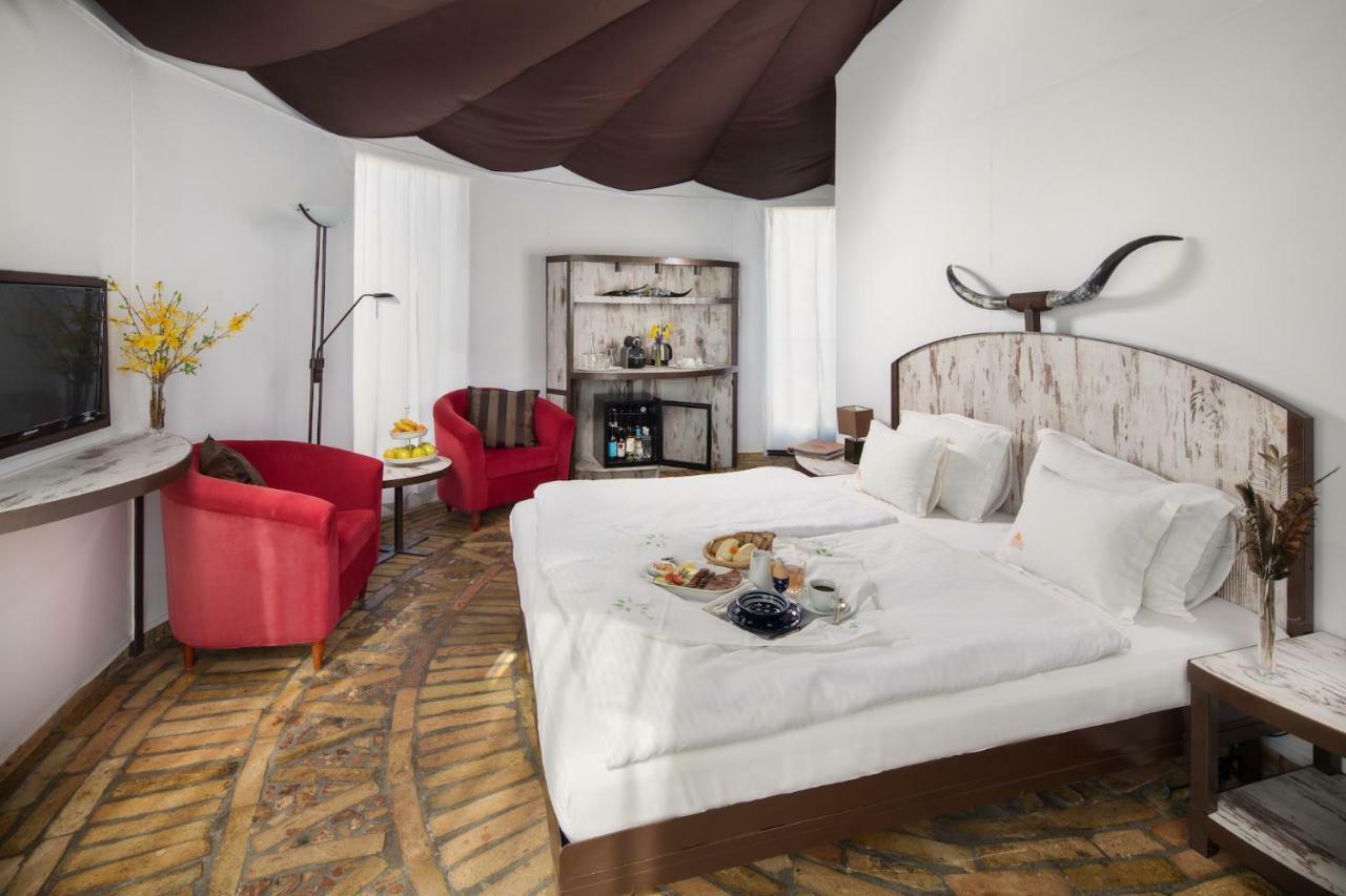 Homoki Lodge Bed & Beyond Glamping (Adults Only) Ruzsa Buitenkant foto